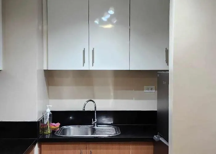 1 Bed - Sleeps 7 - Pool & Wifi