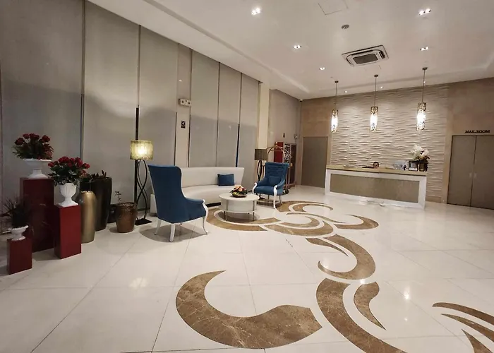 1 Bed - Sleeps 7 - Pool & Wifi * Manila