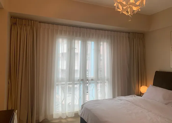 1 Bed - Sleeps 7 - Pool & Wifi Apartamento
