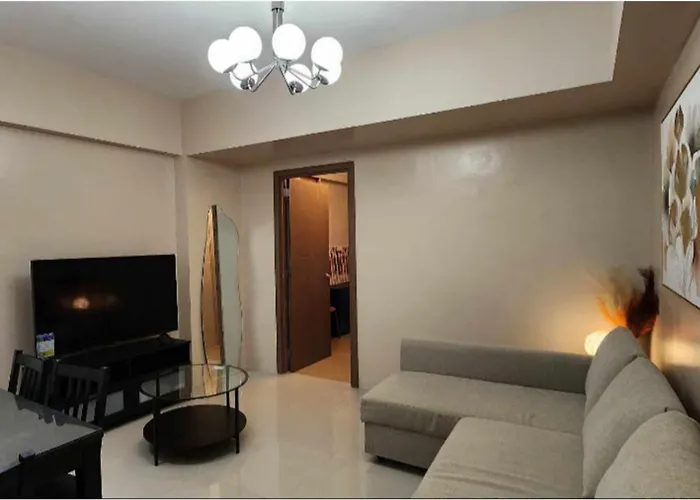 1 Bed - Sleeps 7 - Pool & Wifi