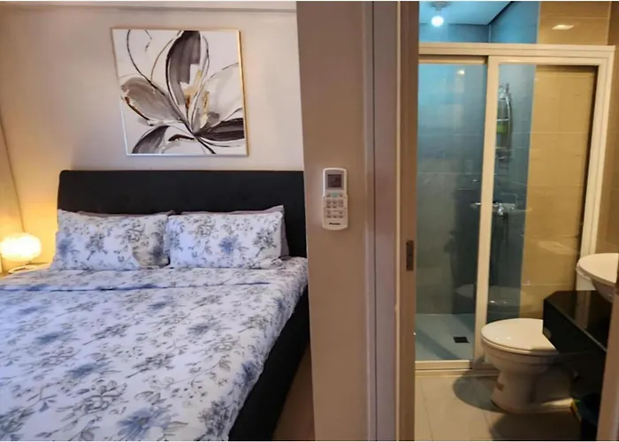 1 Bed - Sleeps 7 - Pool & Wifi *